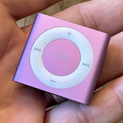 Apple ipod shuffle 4th - ipod,