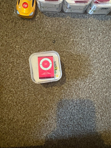 Pink mp3 player